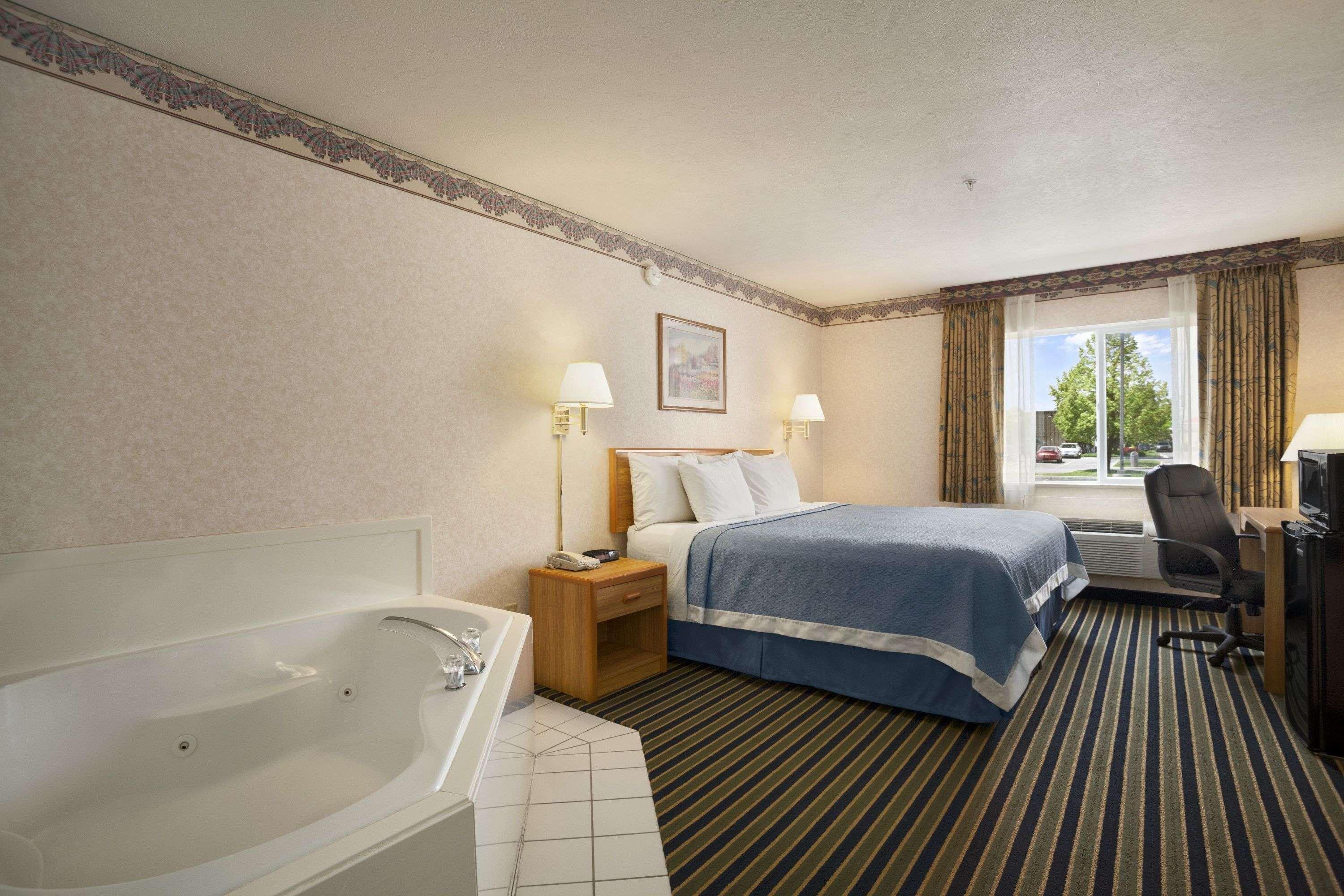 Days Inn By Wyndham Springville Zewnętrze zdjęcie