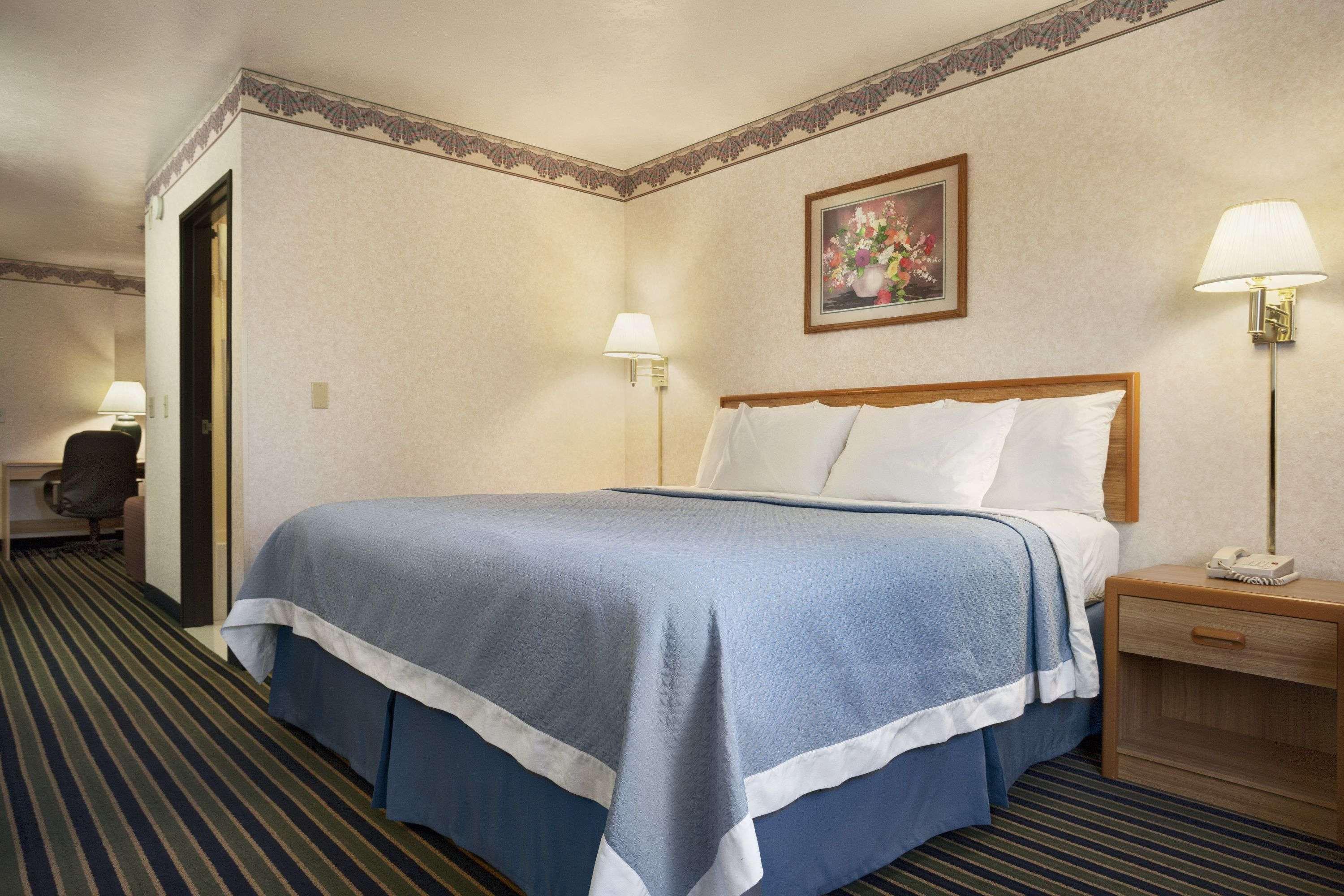 Days Inn By Wyndham Springville Zewnętrze zdjęcie
