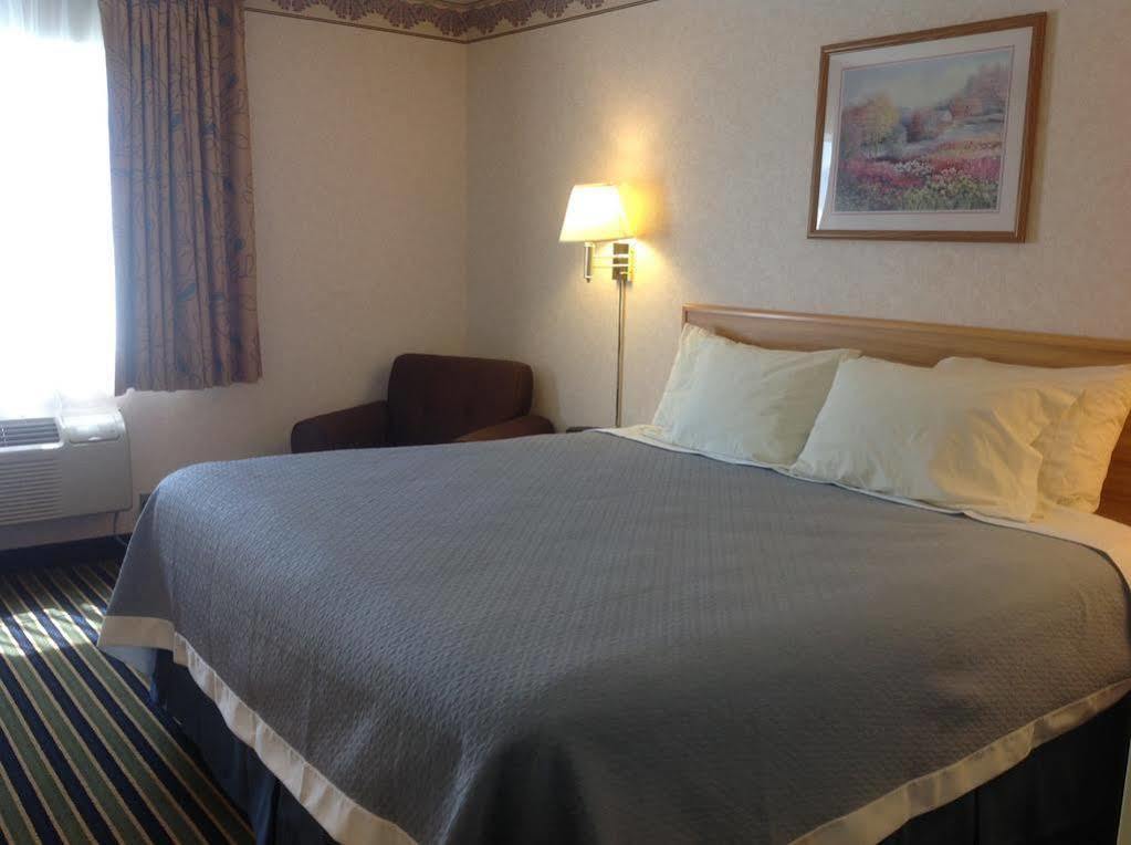Days Inn By Wyndham Springville Zewnętrze zdjęcie